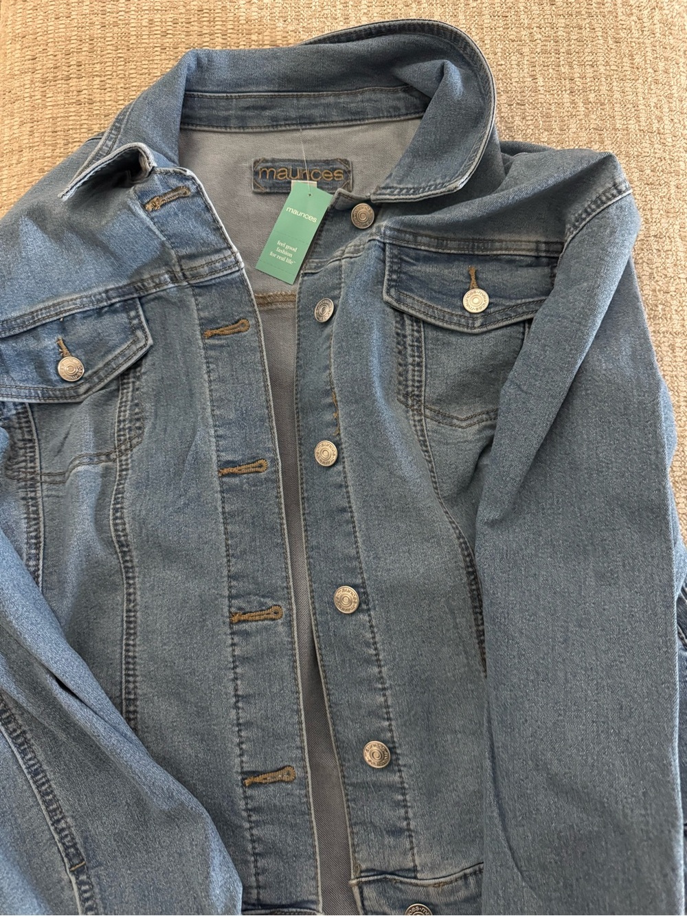 Maurices women’s Light Blue Denim Jacket, NWT, size XXL